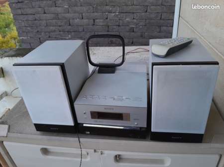 Photo ads/2375000/2375429/a2375429.jpg : Mini Chaine Hi-FI de Marque