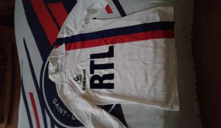 Photo ads/2378000/2378843/a2378843.jpg : Vends maillots de foot années 80