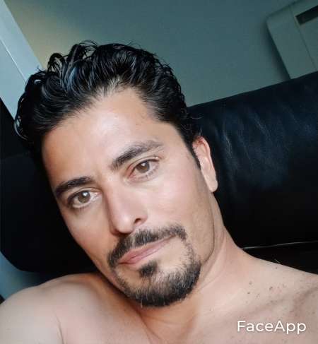 Photo ads/2381000/2381899/a2381899.jpg : homme celibatare