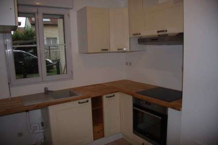 Photo ads/2382000/2382968/a2382968.jpg : F3 meublé (58 m2) - 3 mn de la Garenne-colombes