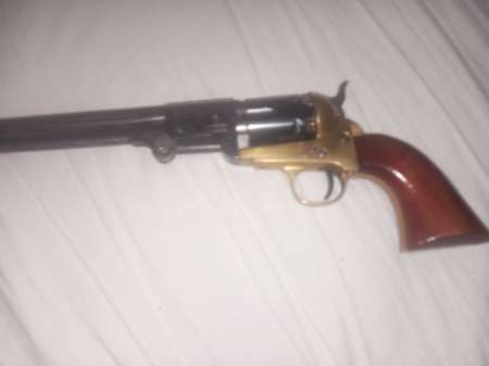 Photo ads/2385000/2385583/a2385583.jpg : Revolver poudre noire calibre 36