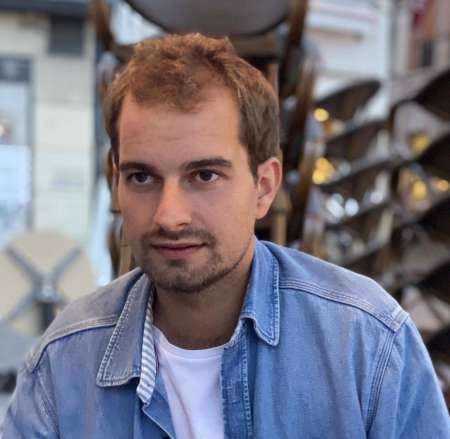 Photo ads/2391000/2391801/a2391801.jpg : Homme indépendant pour femme