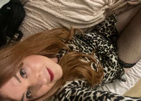 Photo ads/2395000/2395850/a2395850.jpg : Travesti rousse pour rencontre et sortie