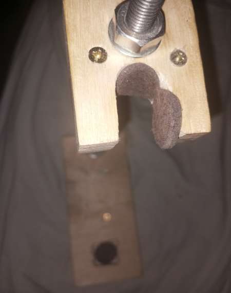 Photo ads/2397000/2397340/a2397340.jpg : Support de rechargement revolver poudres noir