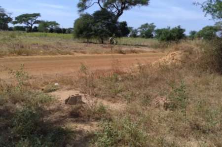 Photo ads/2400000/2400304/a2400304.jpg : Terrain agricole de 7613 m² vers Tassette