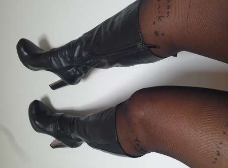 Photo ads/2410000/2410741/a2410741.jpg : Black pulpeuse