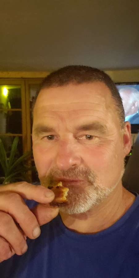 Photo ads/2414000/2414097/a2414097.jpg : Voyeur, cuni, douche ou autre