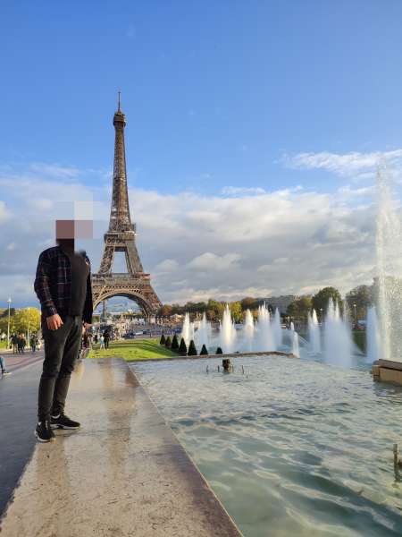 Photo ads/2419000/2419366/a2419366.jpg : Je recherche une femme chaude et coquine