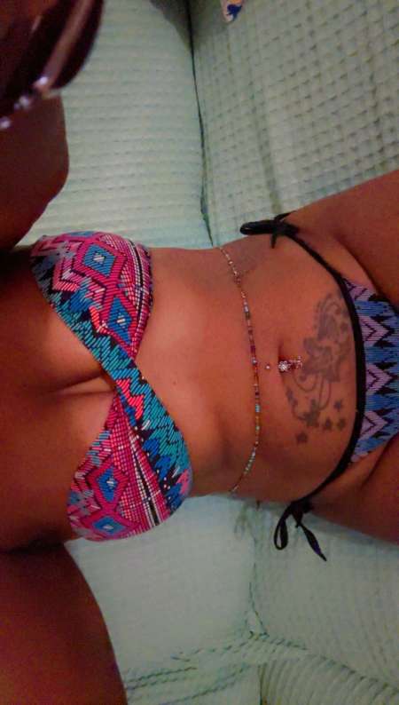 Photo ads/2423000/2423653/a2423653.jpg : Evah de passage au port