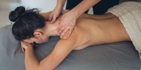 Photo ads/2430000/2430876/a2430876.jpg : Massage relaxant femme ou couple