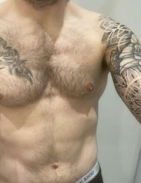 Photo ads/2431000/2431120/a2431120.jpg : Besoin d'un moment de tendresse à deux?