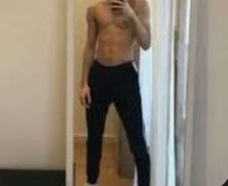 Photo ads/2435000/2435262/a2435262.jpg : Contenu exclusif homme +18