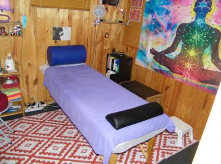 Photo ads/2439000/2439574/a2439574.jpg : mesdames massages naturistes