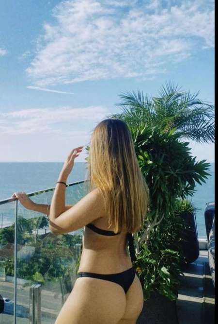 Photo ads/2452000/2452966/a2452966.jpg :  Jennifer disponible 7/7