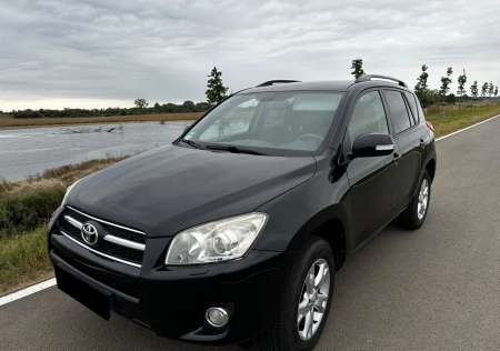 Photo ads/2456000/2456660/a2456660.jpg : Toyora Rav 4 année 2009 essence