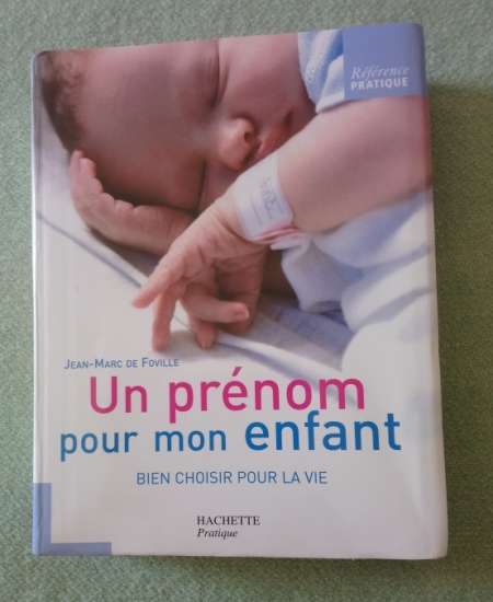 Photo ads/2473000/2473736/a2473736.jpg :  Livre ''Un Prénom''