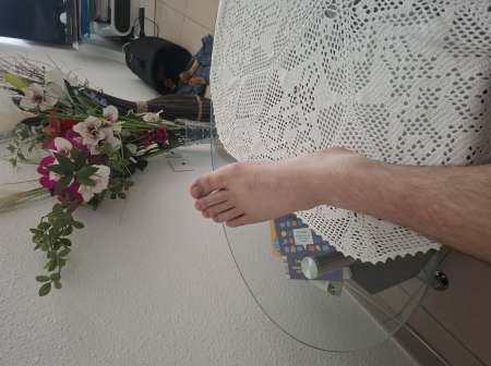 Photo ads/2477000/2477894/a2477894.jpg :  Ma place est a tes pied