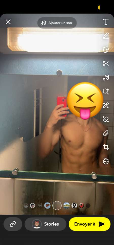 Photo ads/2481000/2481700/a2481700.png : Hétéro dans le besoin ......