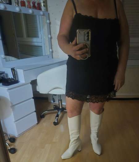 Photo ads/2482000/2482429/a2482429.jpg : Maitresse Femme Libertine Française