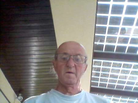 Photo ads/2485000/2485289/a2485289.jpg : recherche soubrette