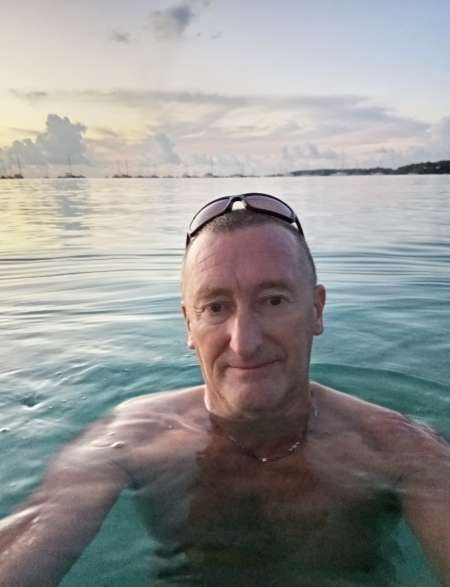 Photo ads/2494000/2494952/a2494952.jpg : Massage bien être a domicile