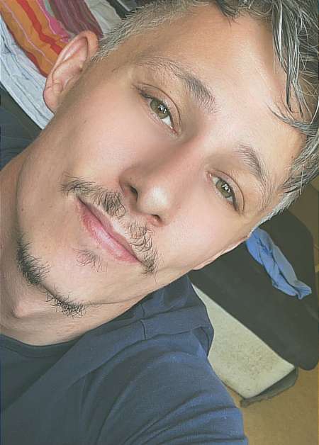 Photo ads/2500000/2500742/a2500742.jpg : Homme 33ans cherche femme pour du plaisir