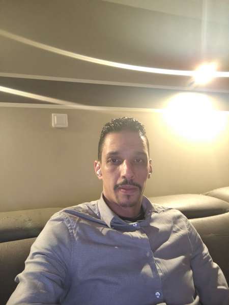 Photo ads/2501000/2501231/a2501231.jpg : Homme cherche femme pour relation sérieuse