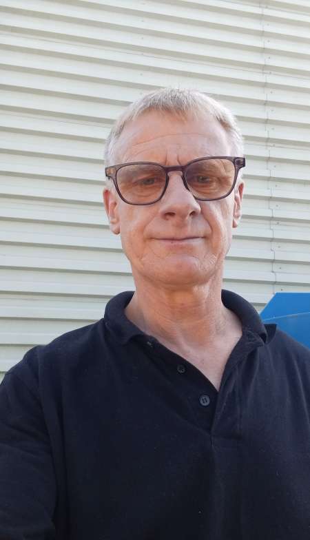 Photo ads/2509000/2509378/a2509378.jpg : Recherche un plan sexe