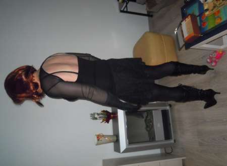 Photo ads/2517000/2517582/a2517582.jpg : CaroleTravestie de pau