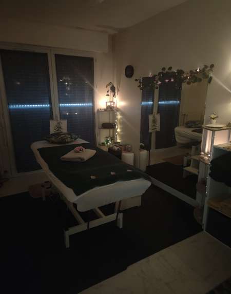 Photo ads/2518000/2518438/a2518438.jpg : Massage naturiste tantrique