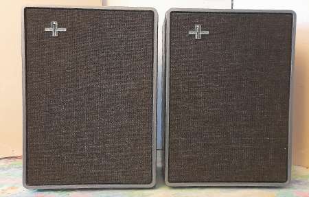 Photo ads/2520000/2520028/a2520028.jpg : Paire d'enceintes hifi 30 Watts tbe