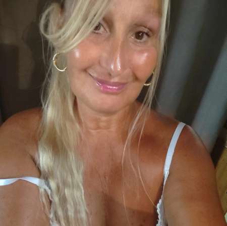 Photo ads/2521000/2521084/a2521084.jpg : mature lysa pour homme