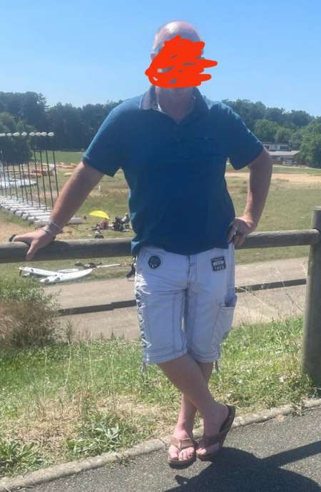 Photo ads/2522000/2522563/a2522563.jpg : Homme cherche massage