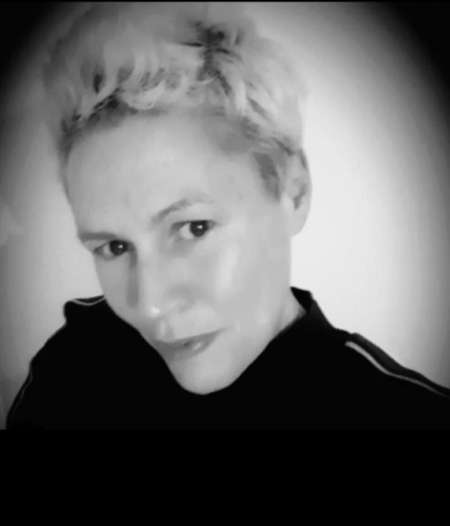 Photo ads/2524000/2524194/a2524194.jpg : Massage naturiste Californien , Suédois & du Linga