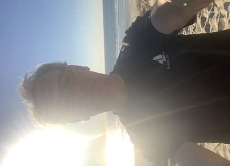 Photo ads/2537000/2537366/a2537366.jpg : Homme sans tabou recherche personnes sans tabou