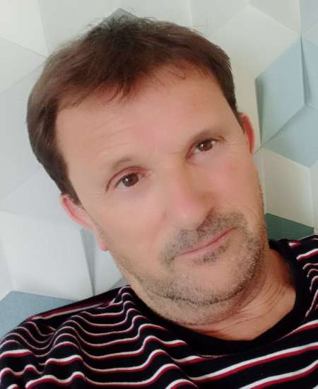 Photo ads/2539000/2539926/a2539926.jpg : pour sexe poilus homme + de 50 ans