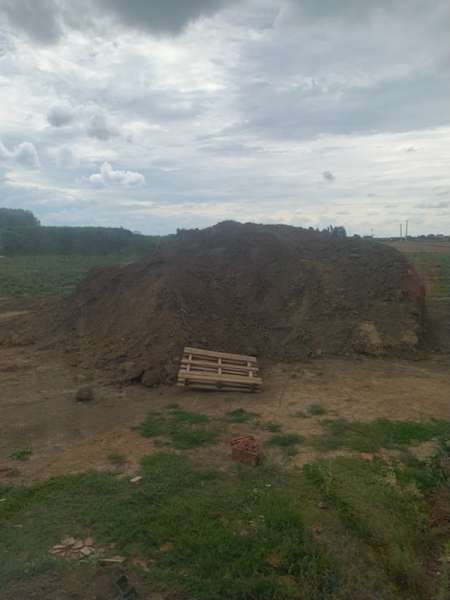 Photo ads/2541000/2541536/a2541536.jpg : donne terre végétale