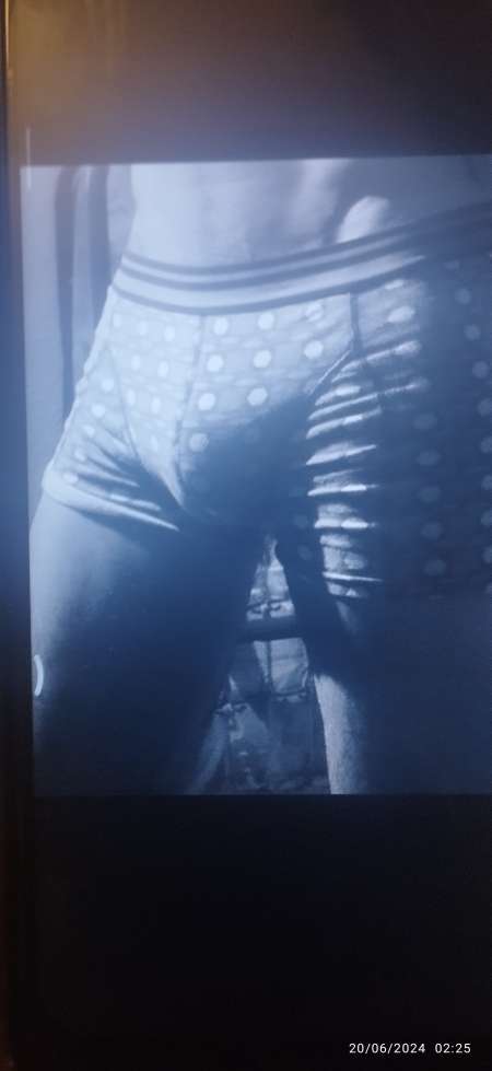 Photo ads/2542000/2542554/a2542554.jpg : gay soumis 44210 sans limites trash