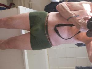 Photo ads/2550000/2550296/a2550296.jpg : HOM CHERC JEUNE FEMME POUR VENIR AU SAUNA AVEC MOI