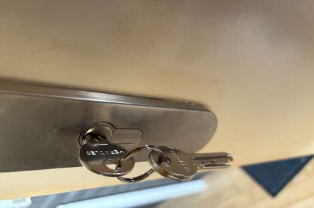 Photo ads/2554000/2554338/a2554338.jpg : Serrurier plombier technicien électroménager