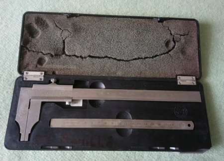 Photo ads/2555000/2555582/a2555582.jpg : Pied à coulisse Roch