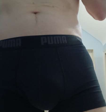 Photo ads/2558000/2558053/a2558053.jpg : Pour jeune étudiante majeure à aider et éduquer