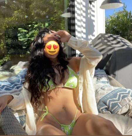 Photo ads/2558000/2558731/a2558731.jpg : Lis belle femme à cayenne