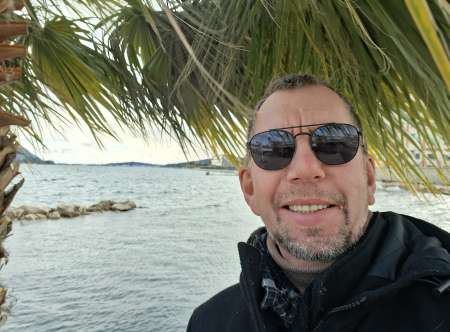 Photo ads/2561000/2561452/a2561452.jpg : Recherche Femme pour moments de partages