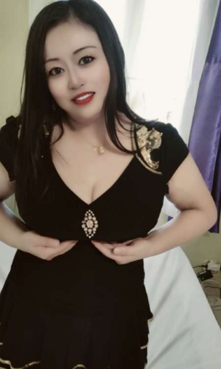 Photo ads/2562000/2562748/a2562748.jpg : Massage naturiste à l'huile