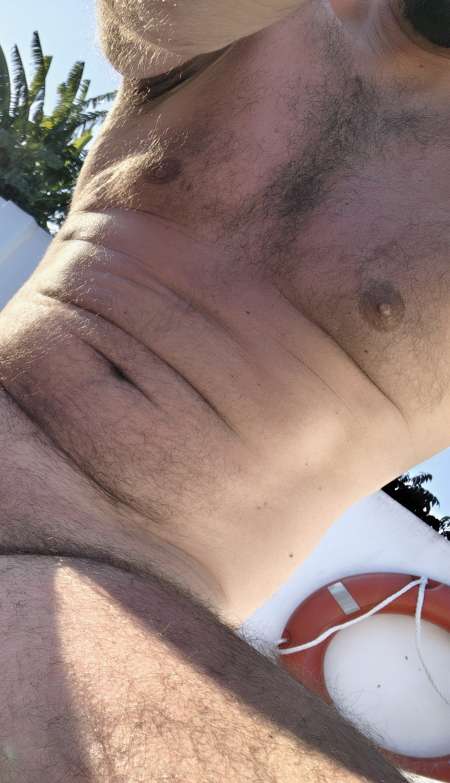 Photo ads/2563000/2563215/a2563215.jpg : H 35a propose massage naturiste