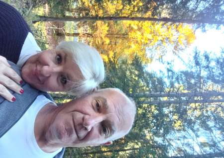 Photo ads/2565000/2565072/a2565072.jpg : Cherche couple ou homme