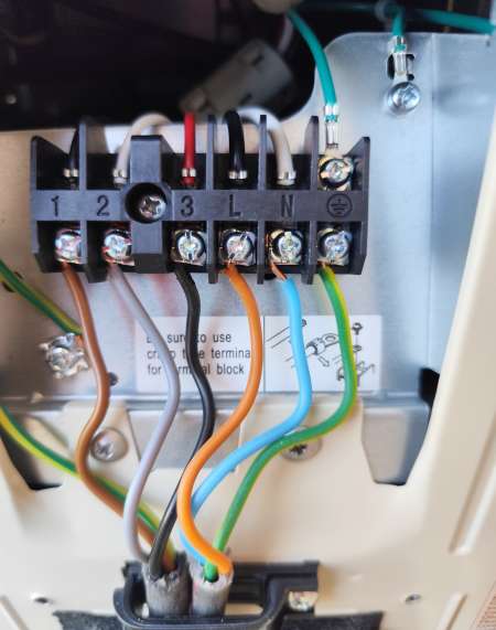 Photo ads/2568000/2568350/a2568350.jpg : Offre service a dame