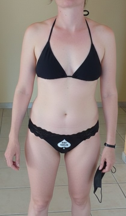 Photo ads/2569000/2569134/a2569134.jpg : Ensemble lingerie noire