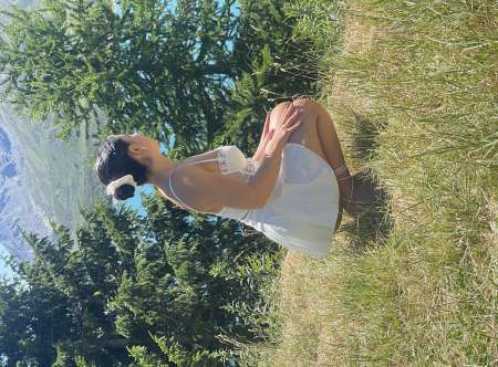 Photo ads/2569000/2569628/a2569628.jpg : Accompagnatrice pour soirée et gala